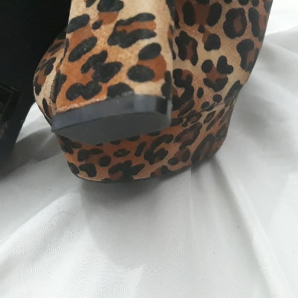 CLOTHING AND ACCESSORIES!! NWT, NWOT, EUC, GUC🌠💝 - Picture 4 of 4